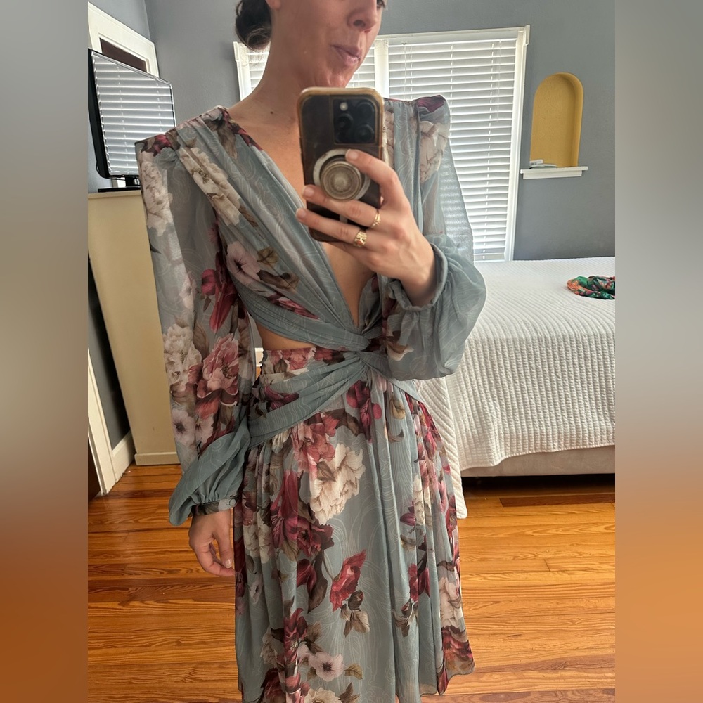 PatBo Midi Open back Flower dress